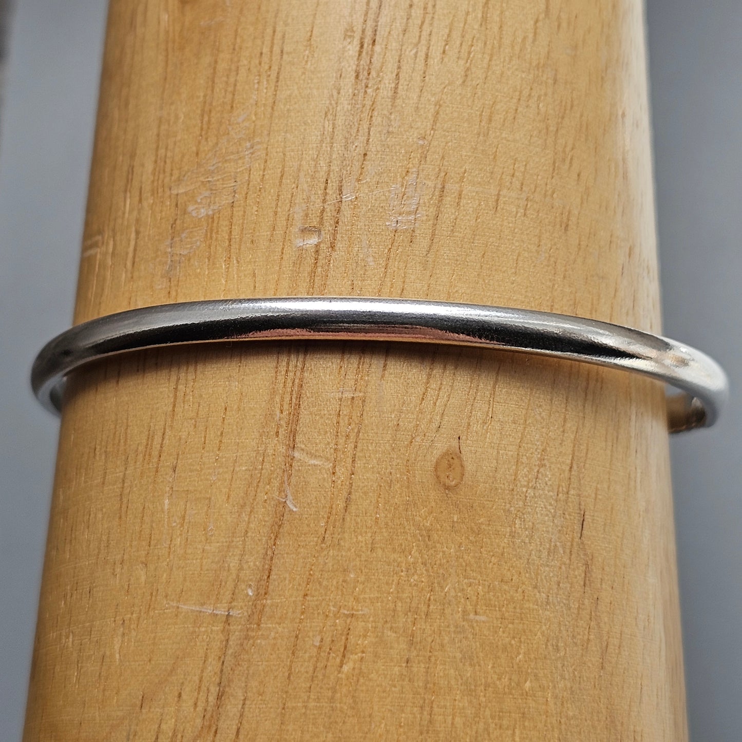 Vintage Kalevala Koru Lintunen Viking-Inspired Sterling Silver Torque Bangle 1996