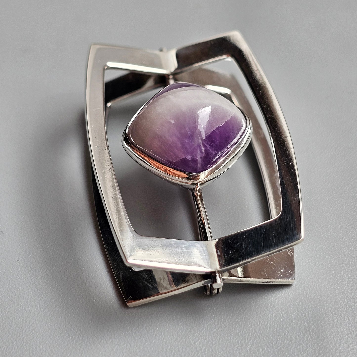 1960s Finnish Modernist Silver & Banded Amethyst Brooch by Elis Kauppi & Kupittaan Kulta