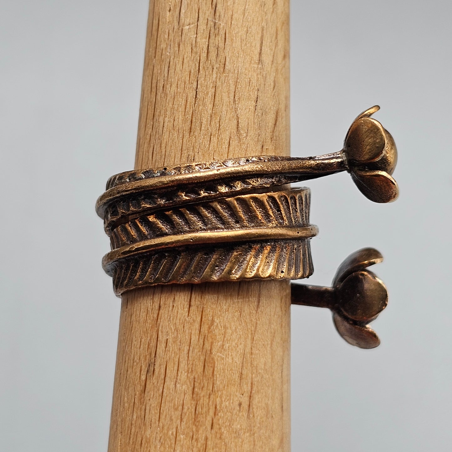Vintage Modernist 70s Finnish Bronze Flowers Ring by Seppo Tamminen