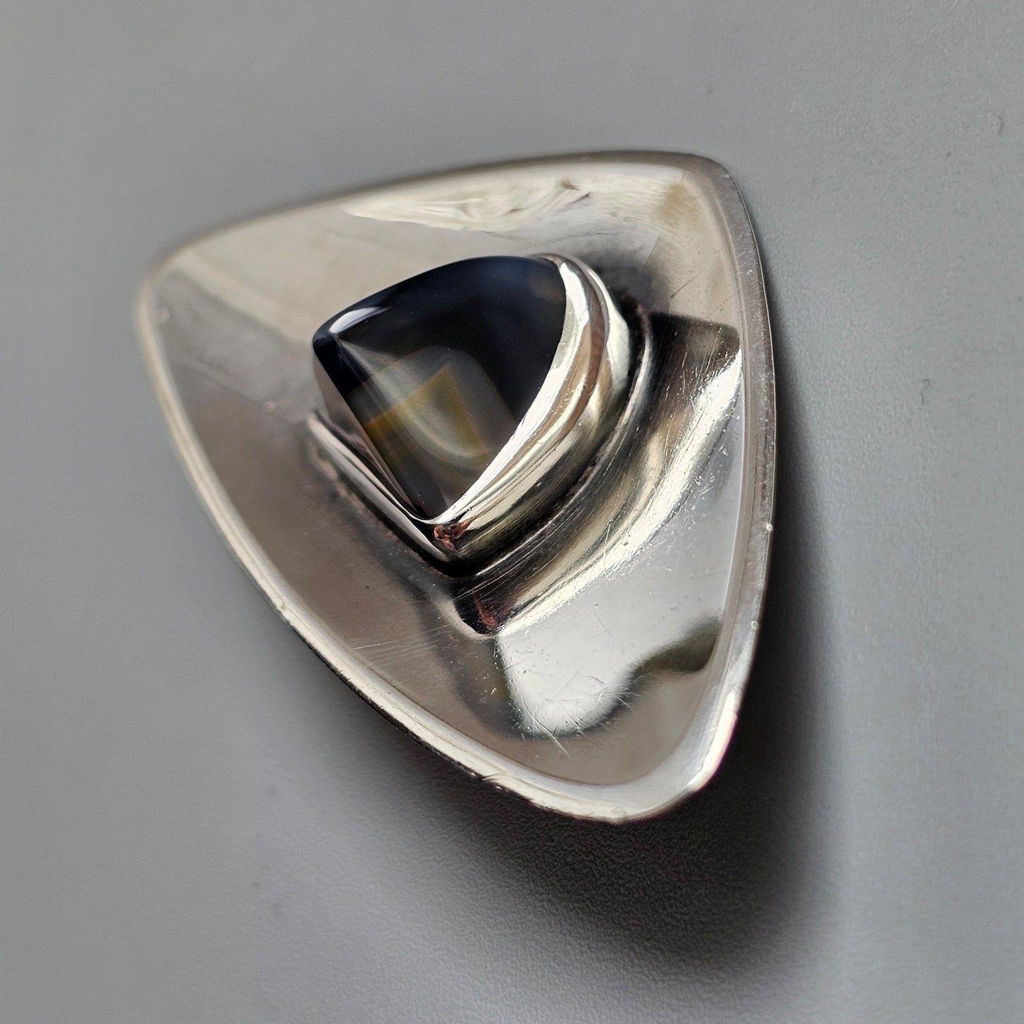 Vintage 1960s Modernist Finnish Silver & Banded Agate Brooch by Santtu Kiviharju 1963
