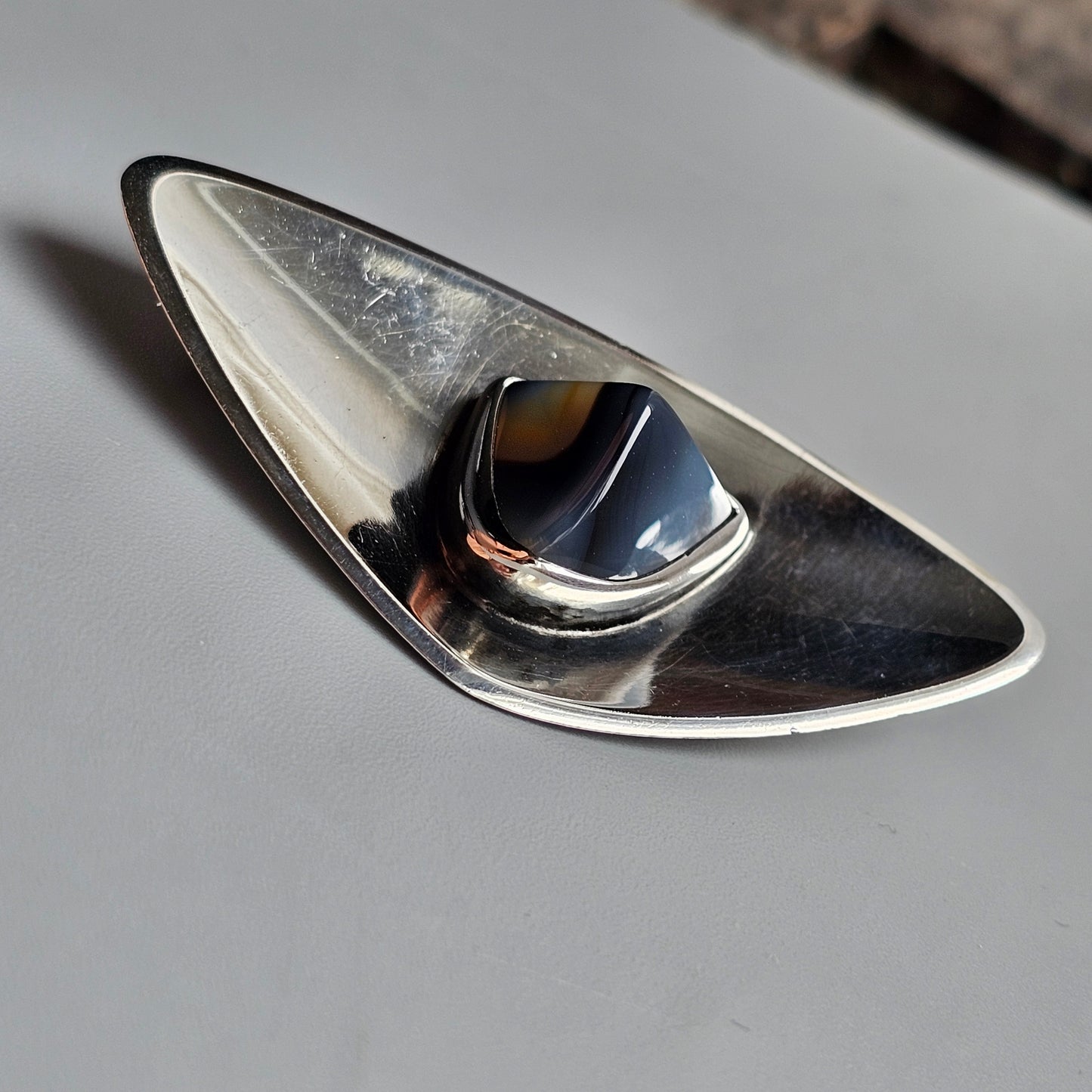 Vintage 1960s Modernist Finnish Silver & Banded Agate Brooch by Santtu Kiviharju 1963