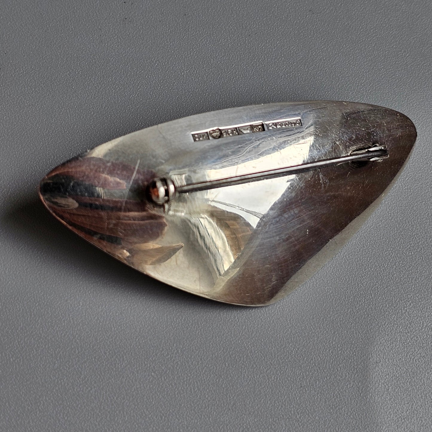 Vintage 1960s Modernist Finnish Silver & Banded Agate Brooch by Santtu Kiviharju 1963