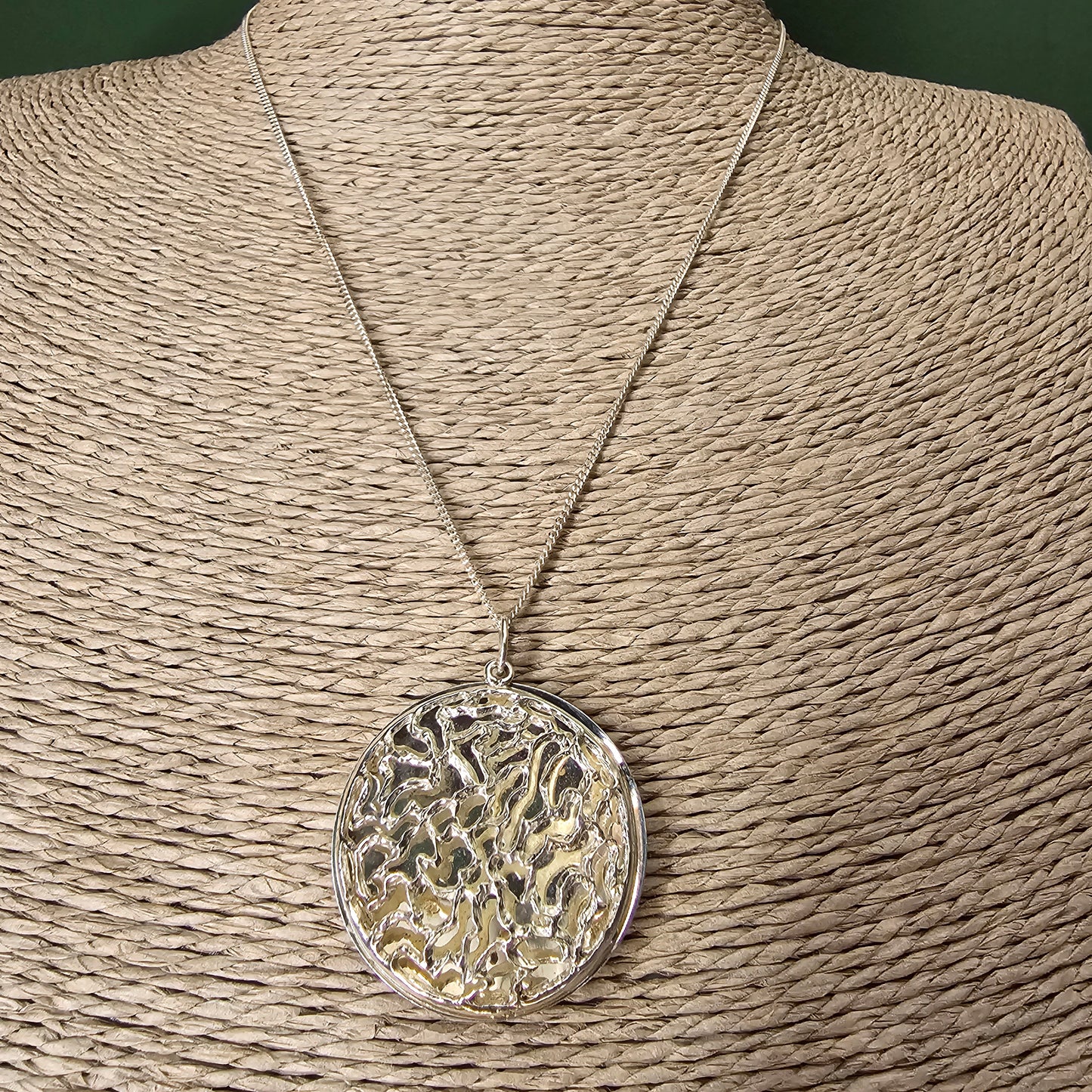 Vintage Finnish Modernist Silver Mesh Necklace Pendant by Pekka Aulin Turkukorut
