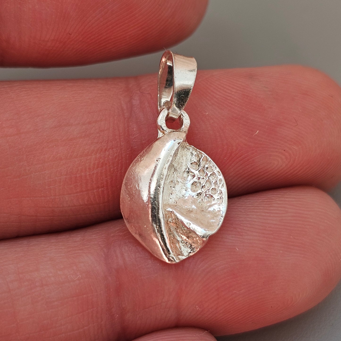 Small Vintage Sterling Silver Modernist Necklace Pendant