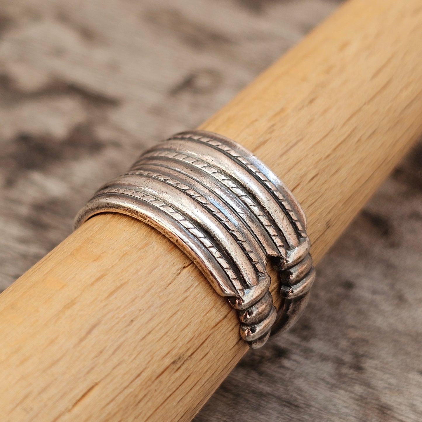 Finnish Kalevala Koru Middle Ages Style Uskela Silver Ring - UK Ring Size N - US Ring Size 6.5 1985