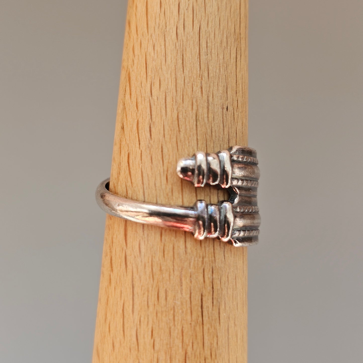 Finnish Kalevala Koru Middle Ages Style Uskela Silver Ring - UK Ring Size N - US Ring Size 6.5 1985