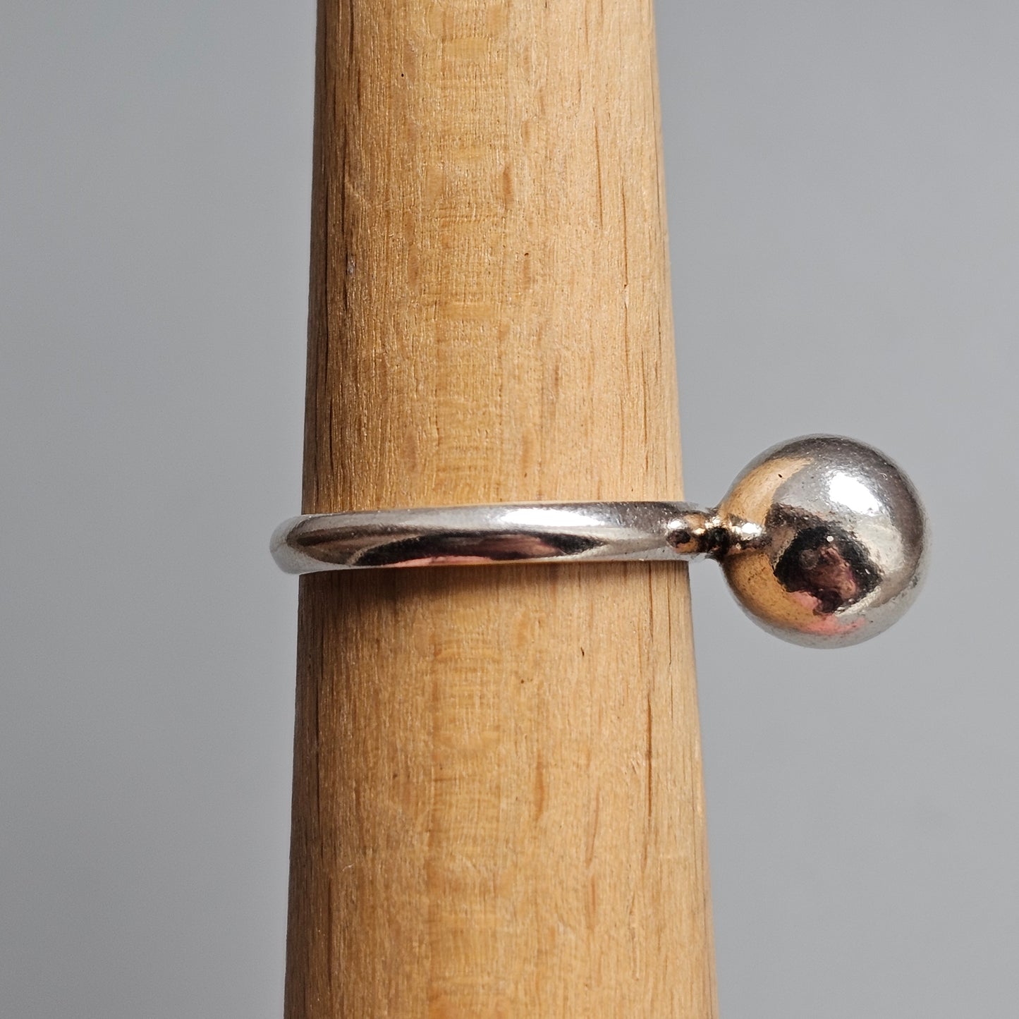 Vintage Finnish Ilmari Puhakka Sterling Silver Modernist Ball Ring