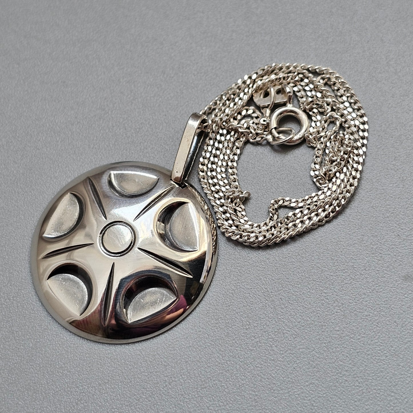 Vintage 1960s Jalosepot Finnish Mid Century Modernist Silver Necklace Pendant 1963