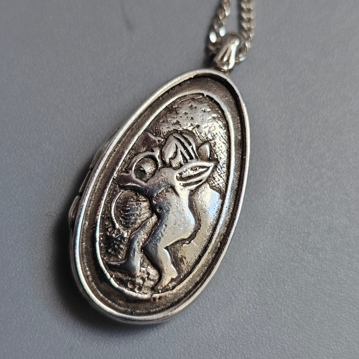 Vintage 1970s Juhani Vuorisalmi Finnish Figural Silver Locket Necklace Pendant 1977