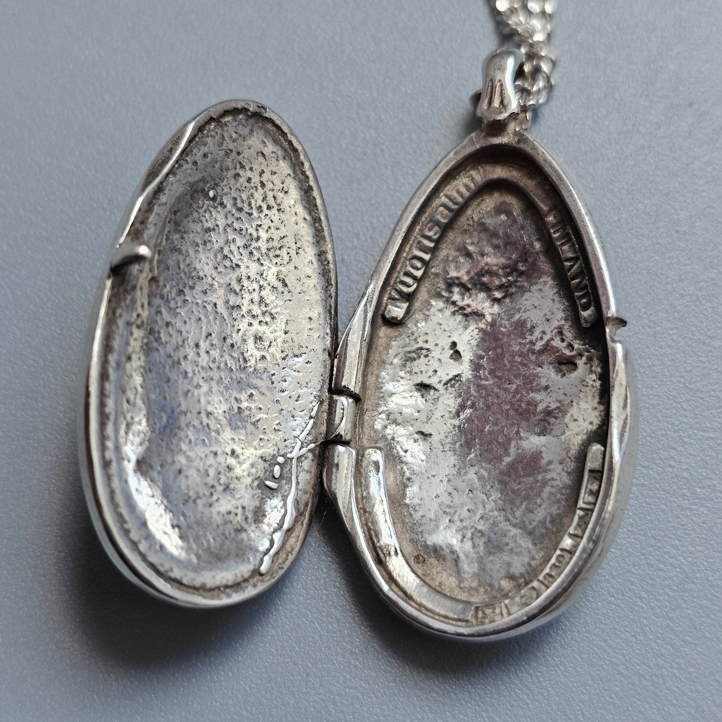 Vintage 1970s Juhani Vuorisalmi Finnish Figural Silver Locket Necklace Pendant 1977