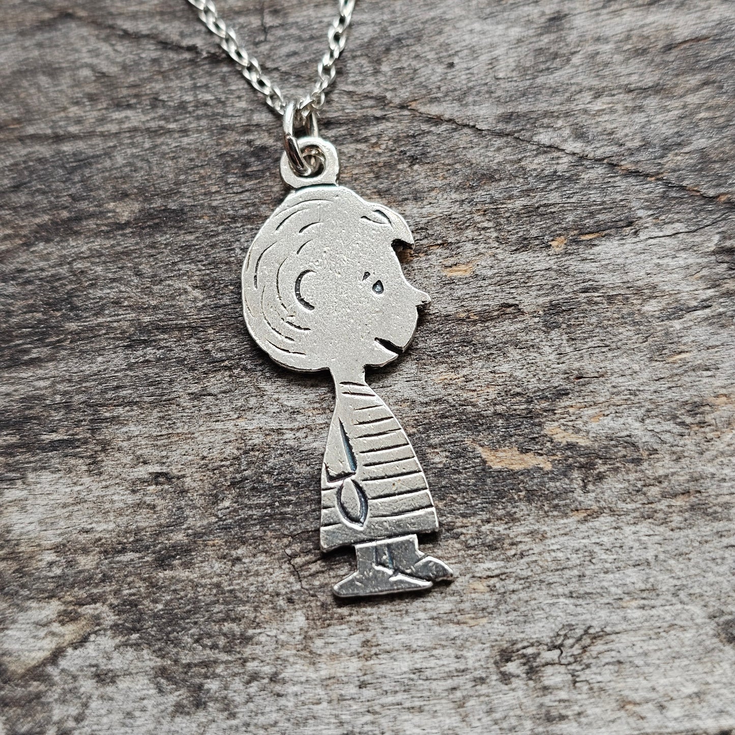 Vintage Peanuts Linus Character Silver Necklace Pendant Cartoon