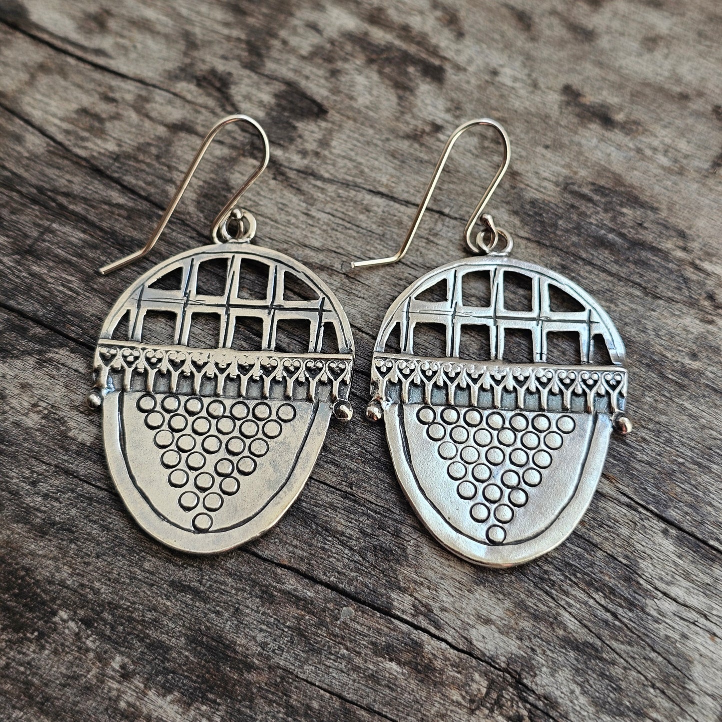 Vintage 1980s 1990s Kimhi Sterling Silver Grape Drop Earrings