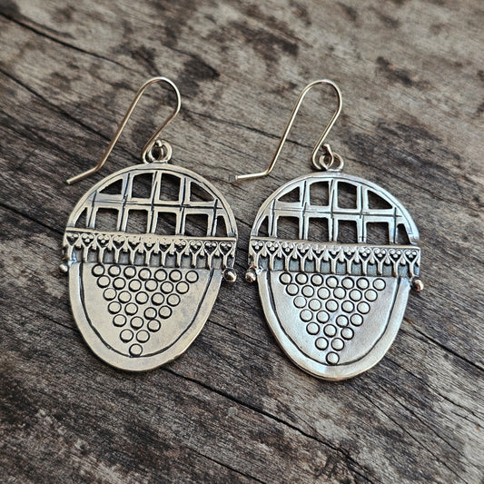 Vintage 1980s 1990s Kimhi Sterling Silver Grape Drop Earrings