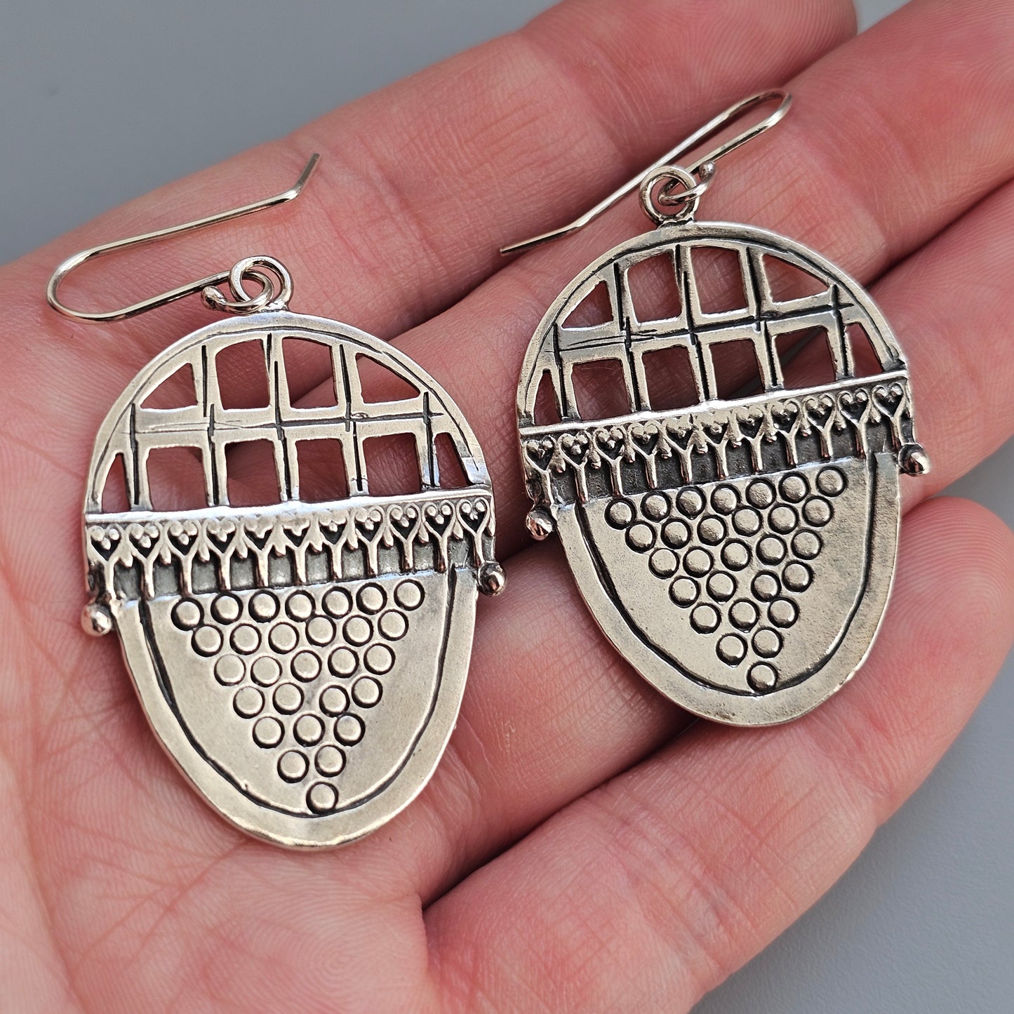 Vintage 1980s 1990s Kimhi Sterling Silver Grape Drop Earrings