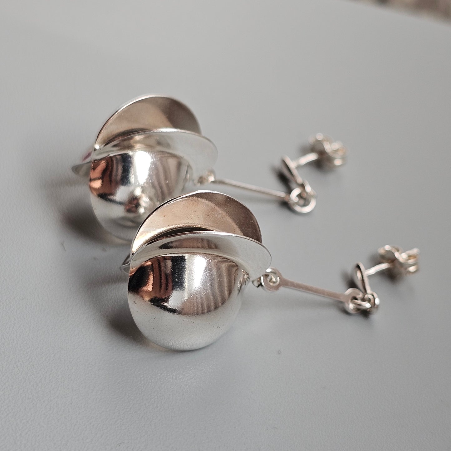 Vintage Finnish Kultaseppä Salovaara Sterling Silver Modernist Drop Earrings