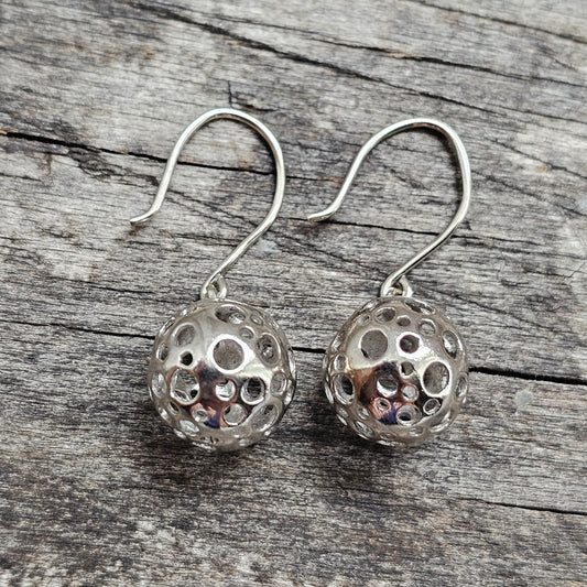 Finnish Liisa Vitali Leppäkerttu Sterling Silver Modernist Orb Earrings