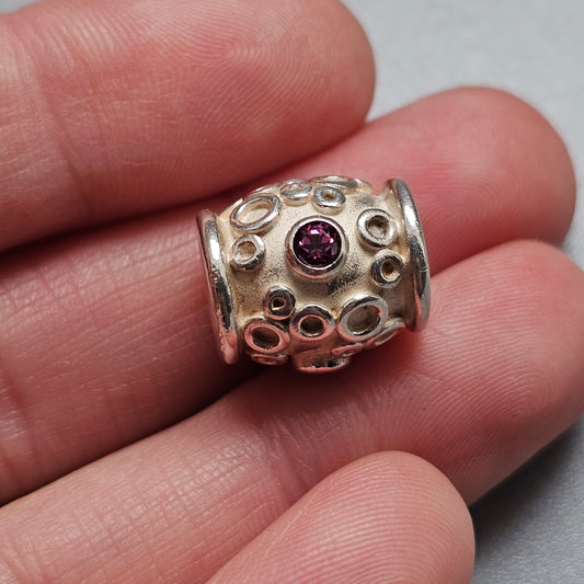 Vintage Kalevala Koru Lapsi Sterling Silver Red Stone Barrel Charm Pendant