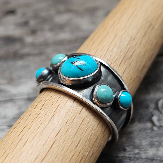 Vintage 1960s Southwestern Native American Style Sterling Silver Turquoise Ring