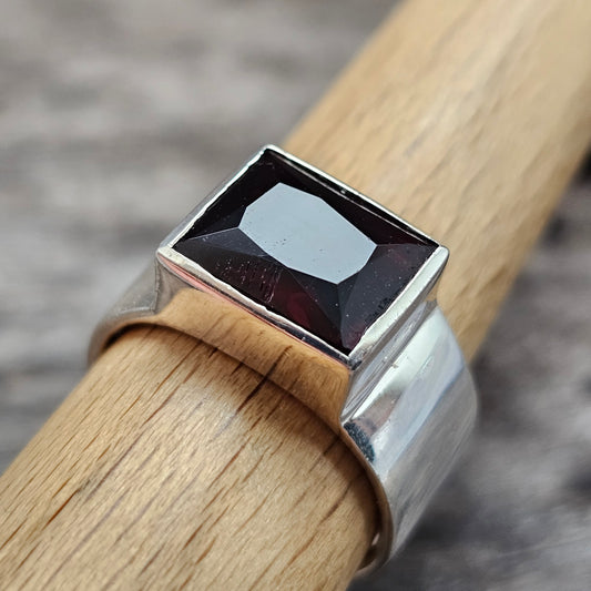 Contemporary Sterling Silver Rectangular Garnet Modernist Statement Ring