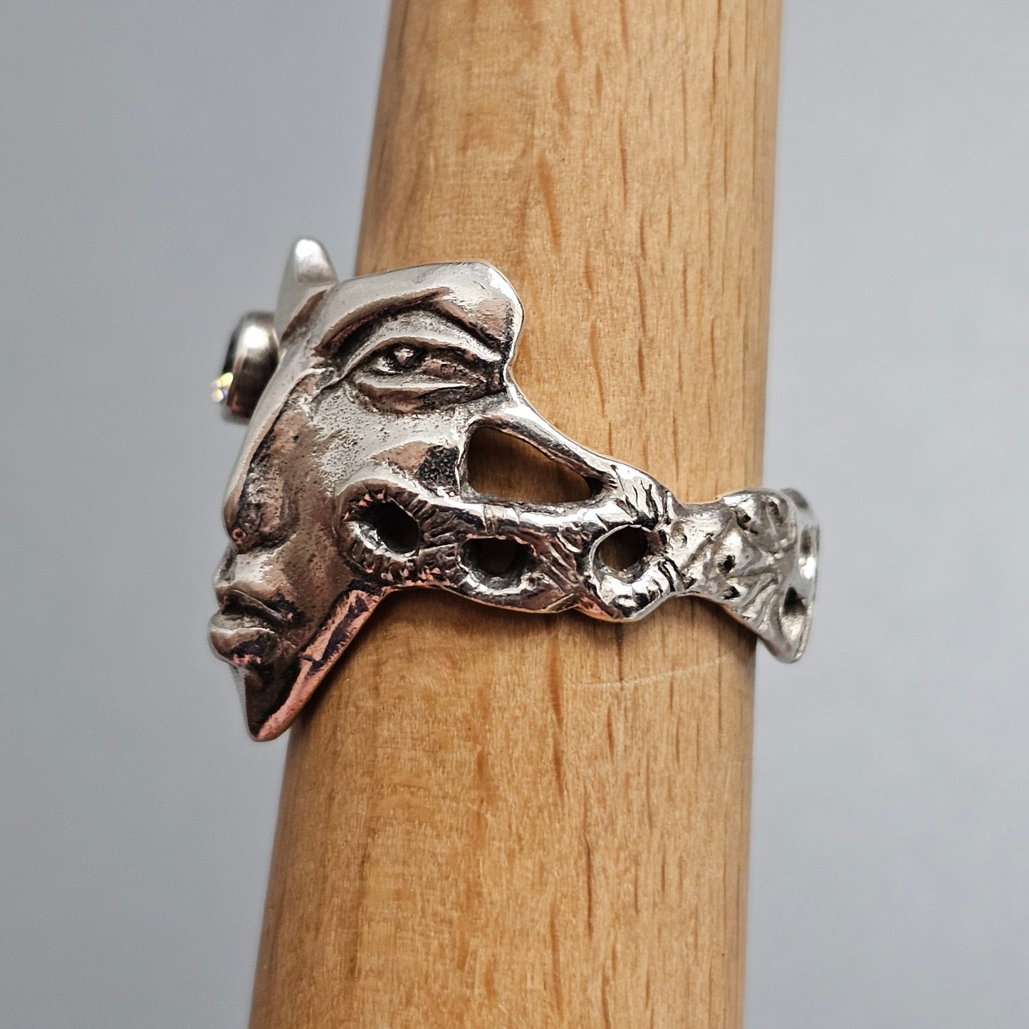 Contemporary Andrei Balašov MASK Sterling Silver Cubic Zirconia Sculptural Ring Estonia