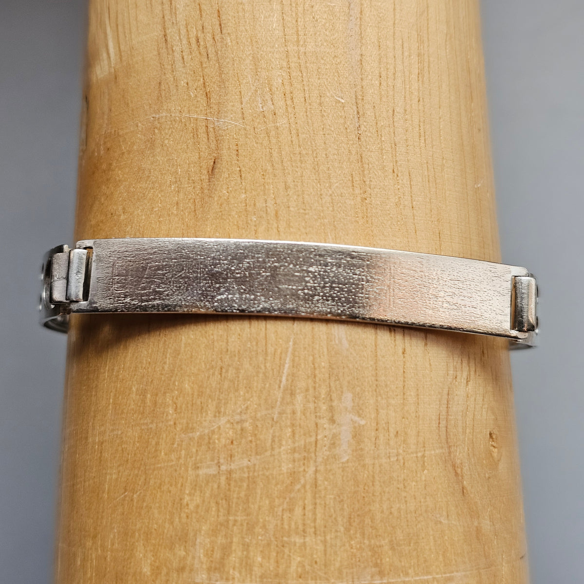 Vintage 1970s Martti Viikinniemi Finnish Silver Modernist Bangle
