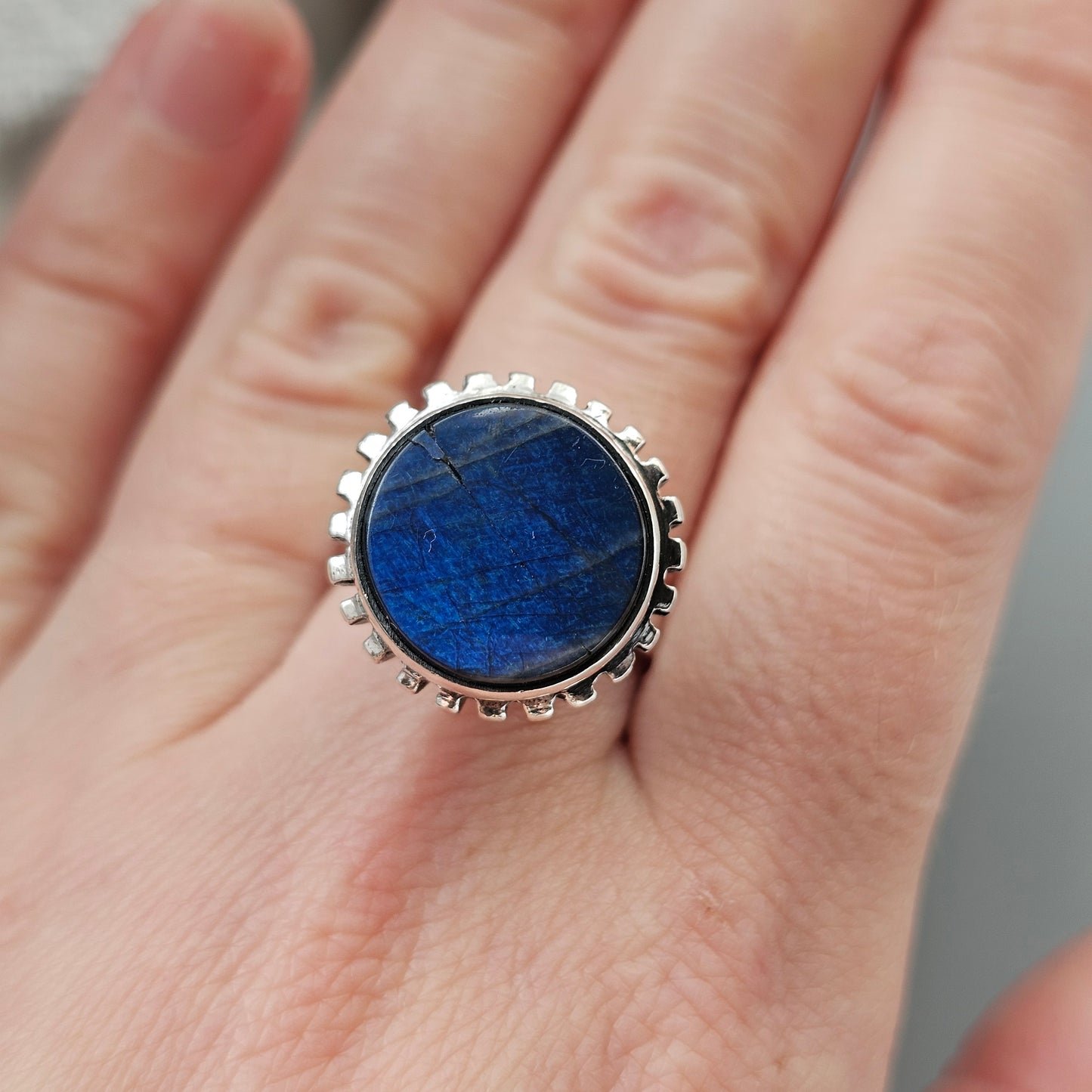 Vintage 1960s Erik Granit Finnish Silver Spectrolite Modernist Ring 1968