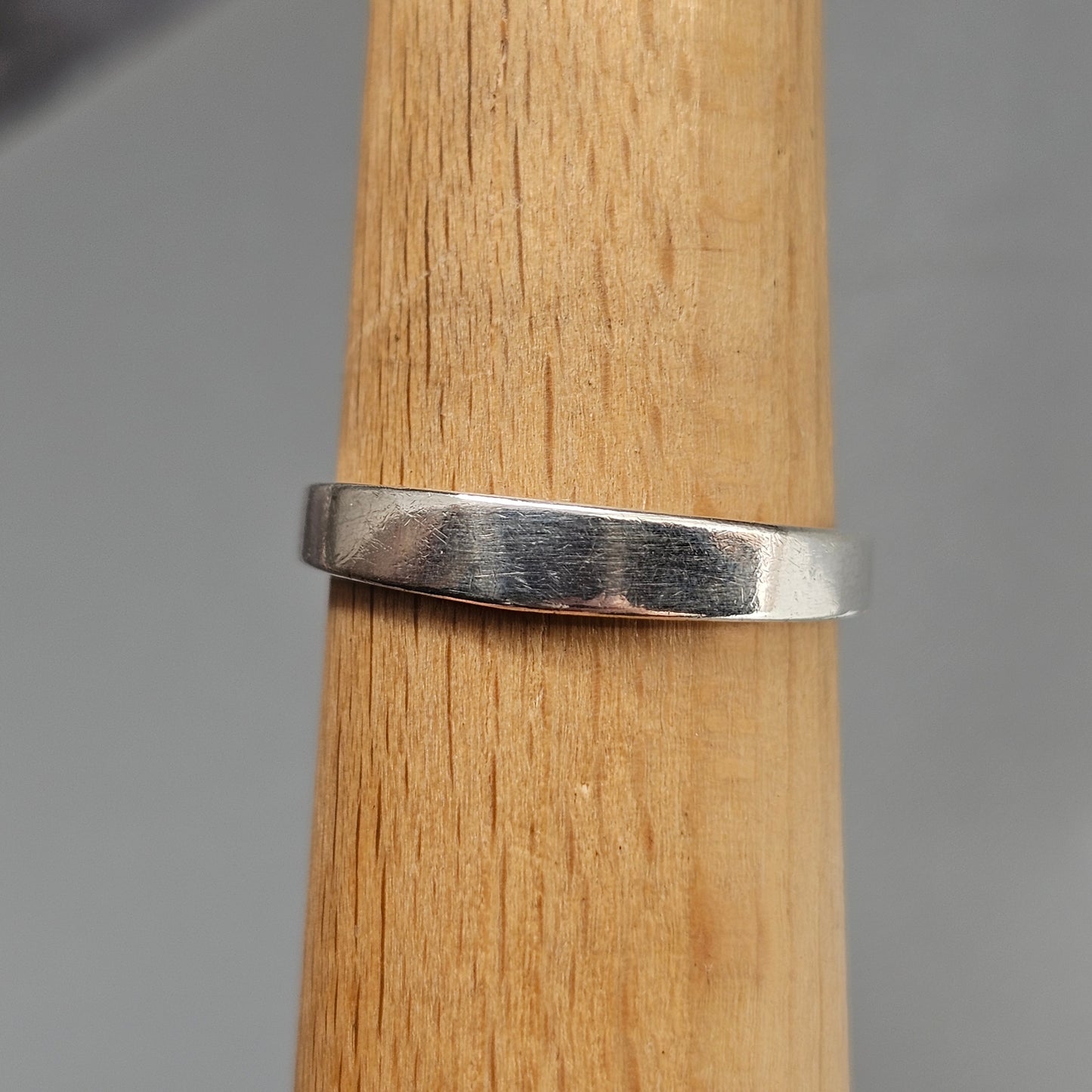Vintage 1970s Matti Hyvärinen Finnish Sterling Silver Spectrolite Ring