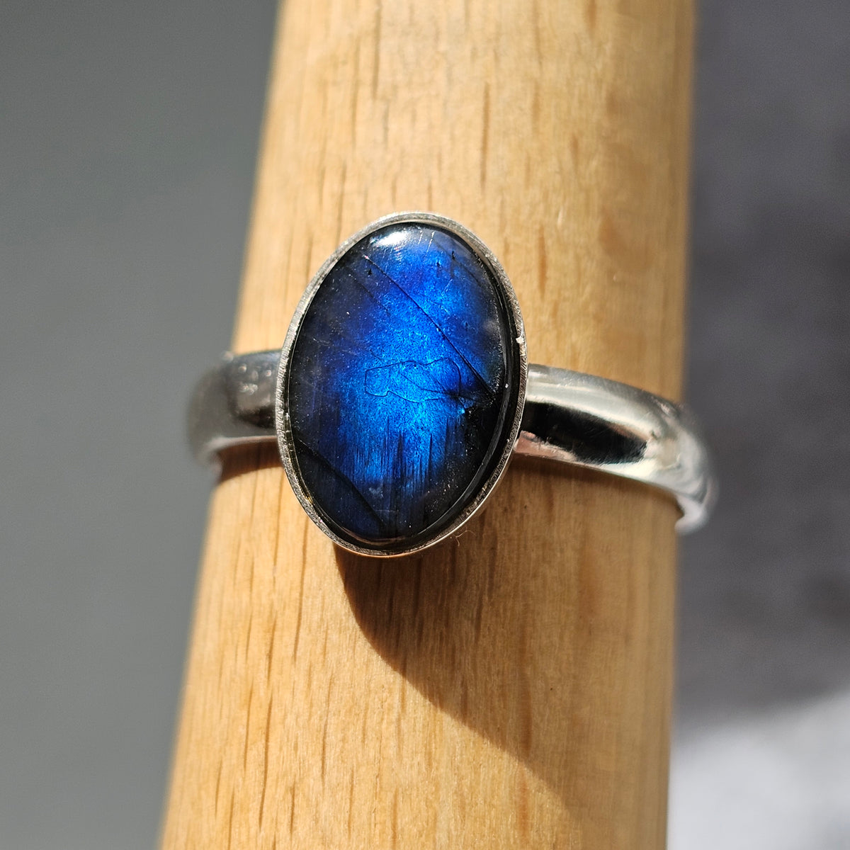 Contemporary Finnish Sterling Silver Spectrolite Ring