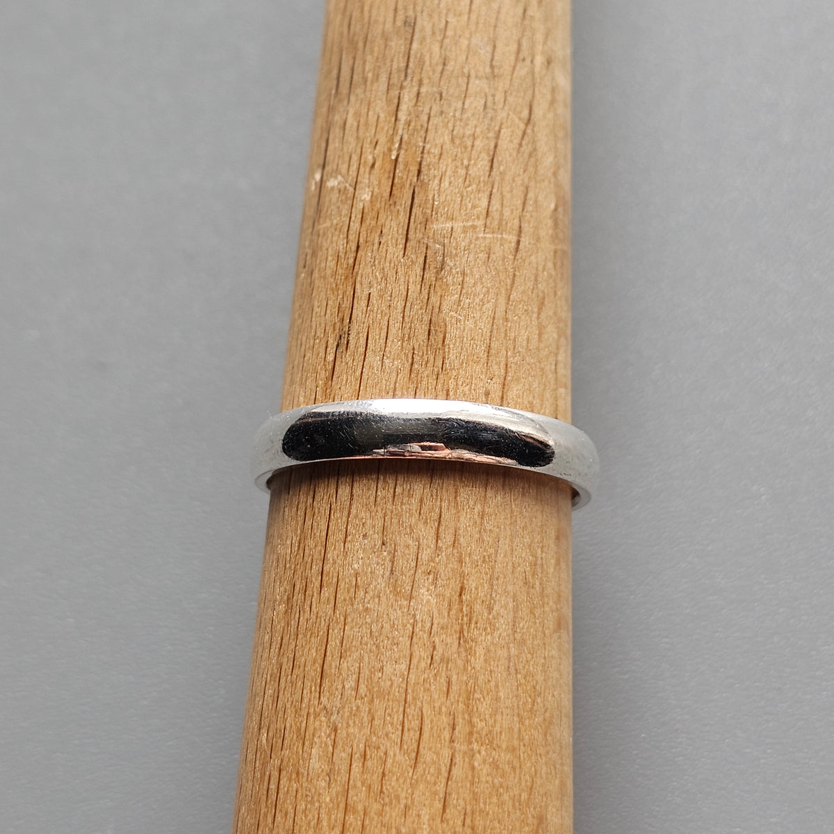 Contemporary Finnish Sterling Silver Spectrolite Ring