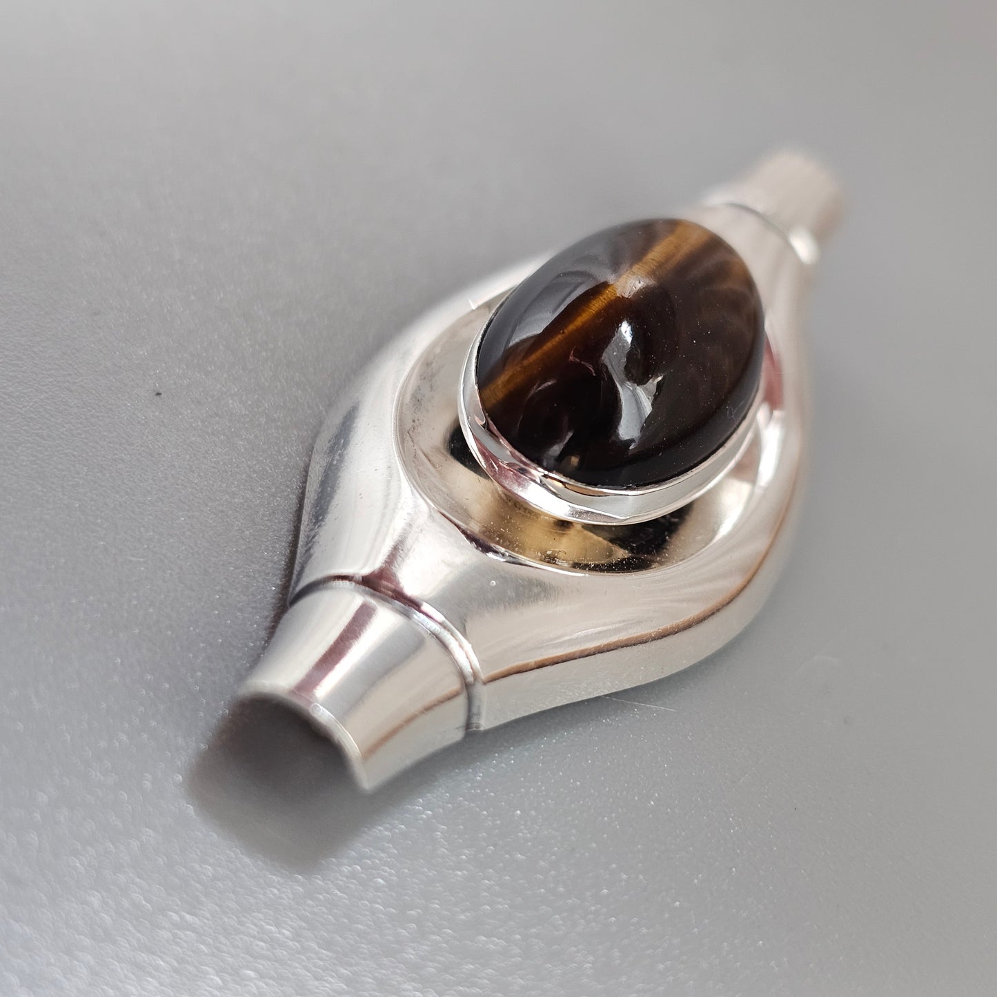 Vintage 1960s Elis Kauppi Kupittaan Kulta Finnish Silver Tiger's Eye Brooch 1960