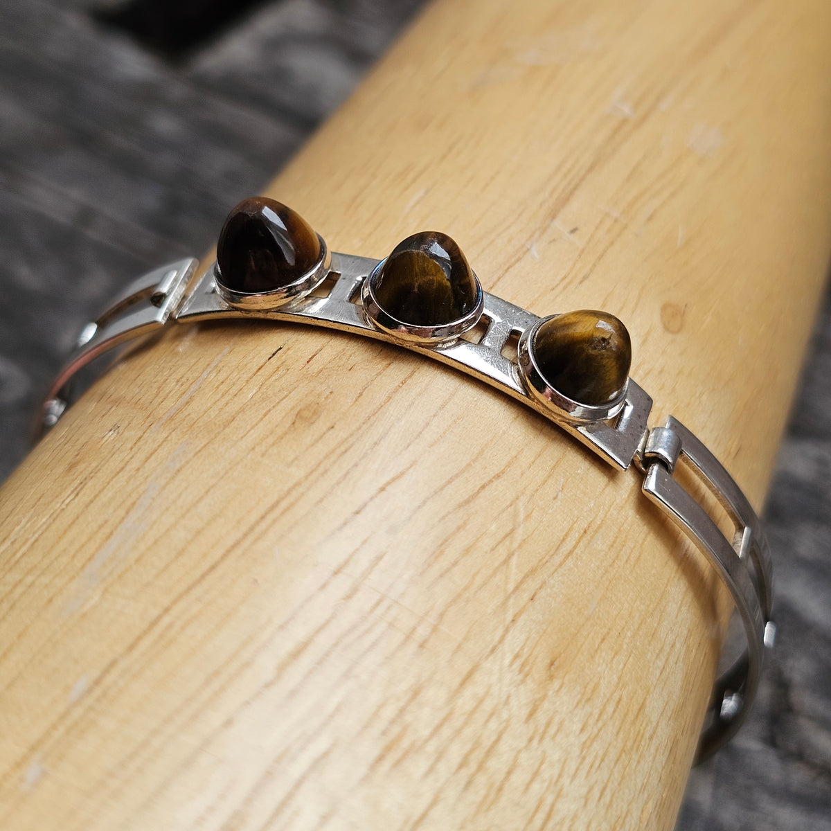 Vintage 1960s Turun Hopea Finnish Silver Tiger's Eye Modernist Bangle 1964