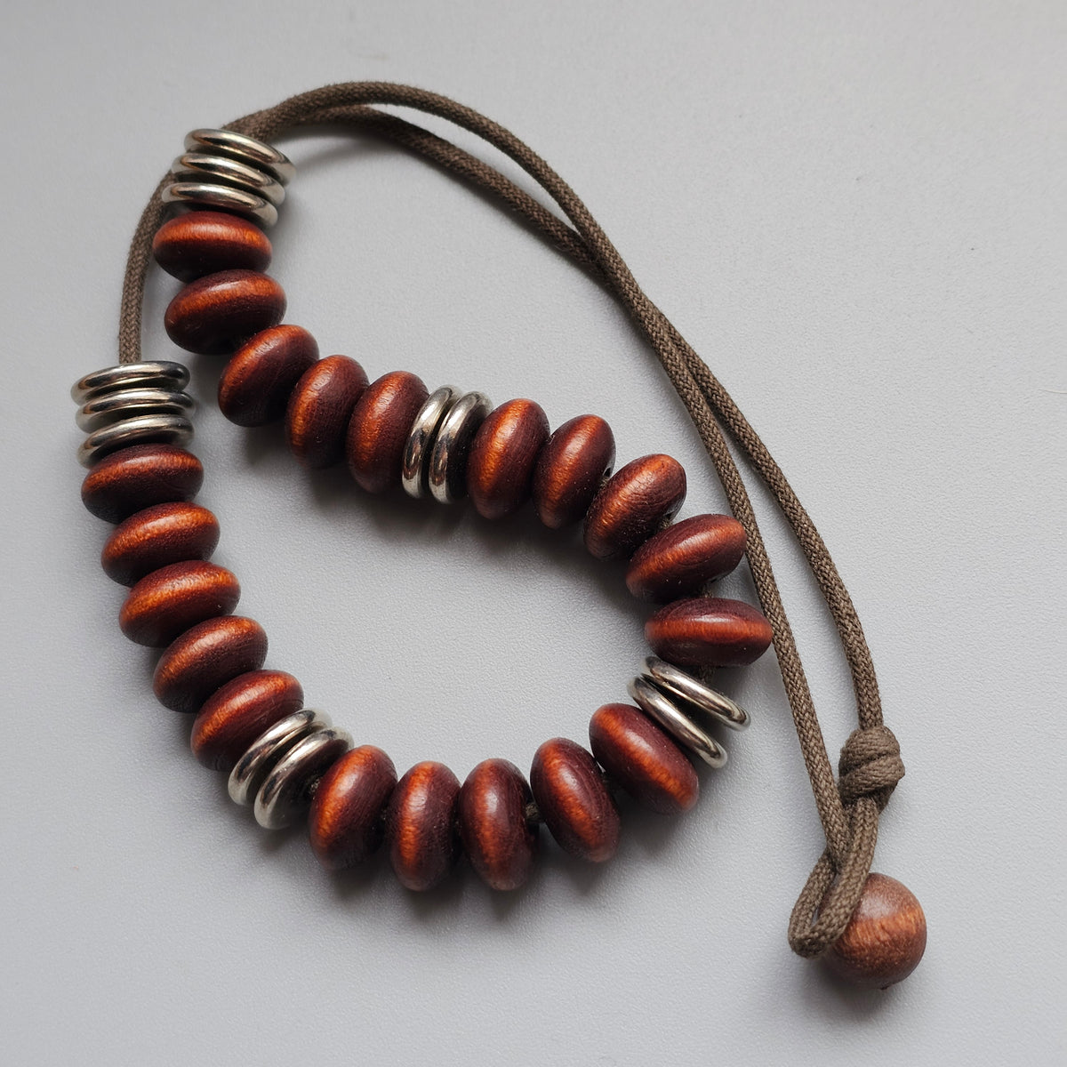 Vintage 1980s 1990s Aarikka Finnish Wooden Brown & Silver Tone Rondel Bead Necklace