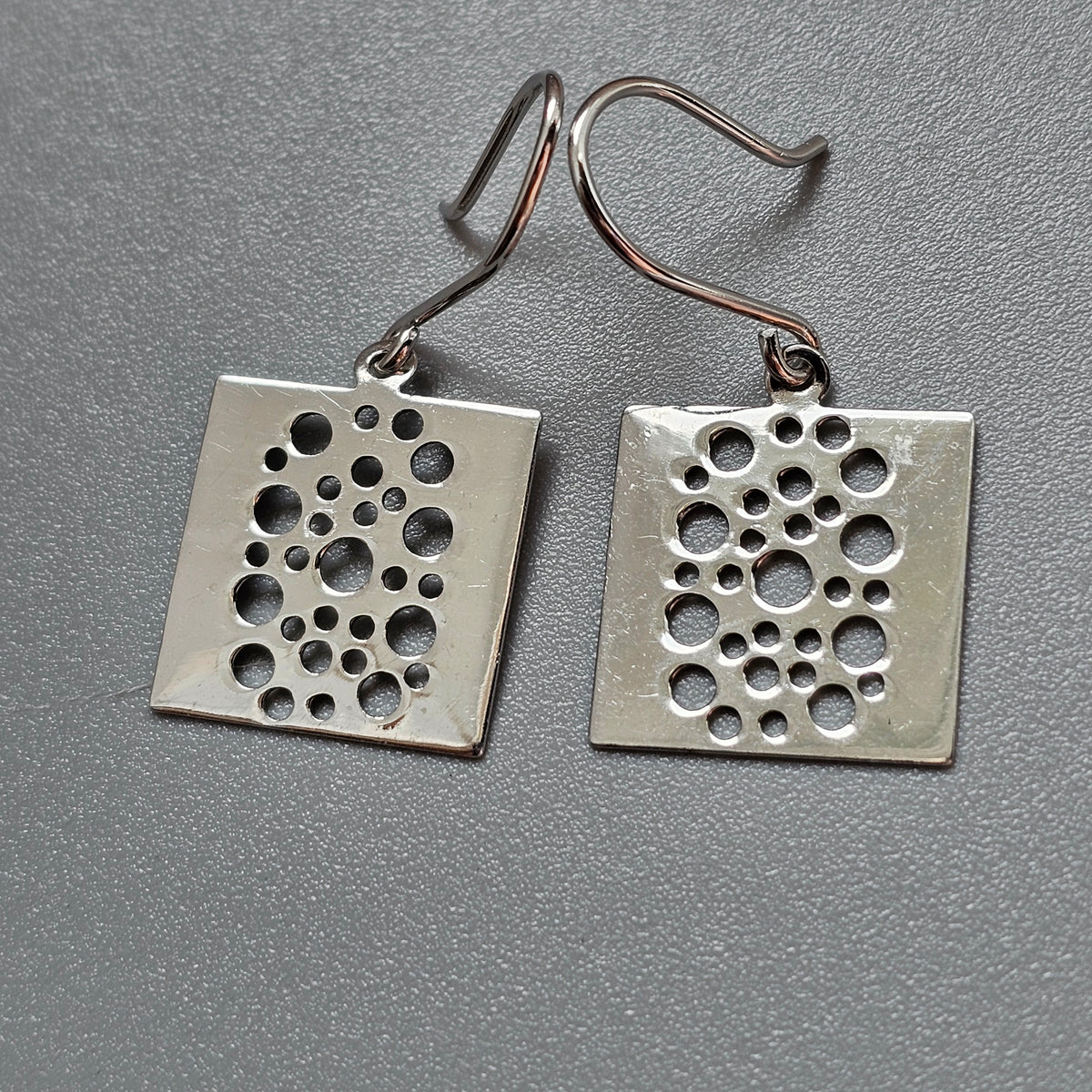 Finnish Liisa Vitali Pitsi Ants Trail Lace Sterling Silver Dangle Earrings