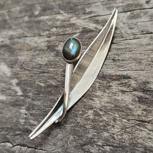 Vintage Finnish Modernist Silver & Spectrolite Flower Brooch by Elis Kauppi Kupittaan Kulta