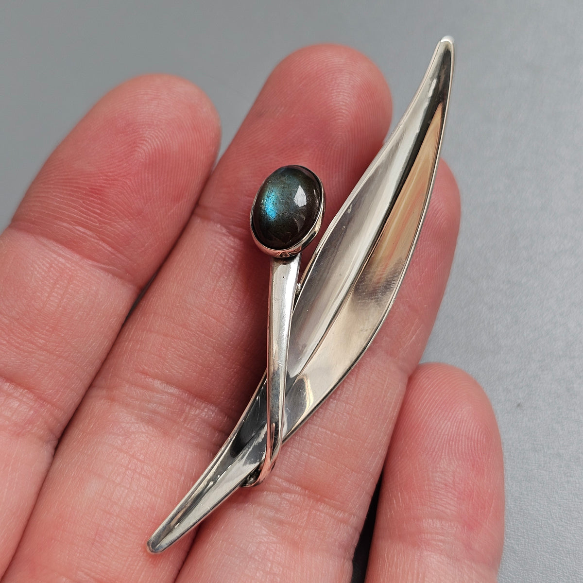 Vintage Finnish Modernist Silver & Spectrolite Flower Brooch by Elis Kauppi Kupittaan Kulta