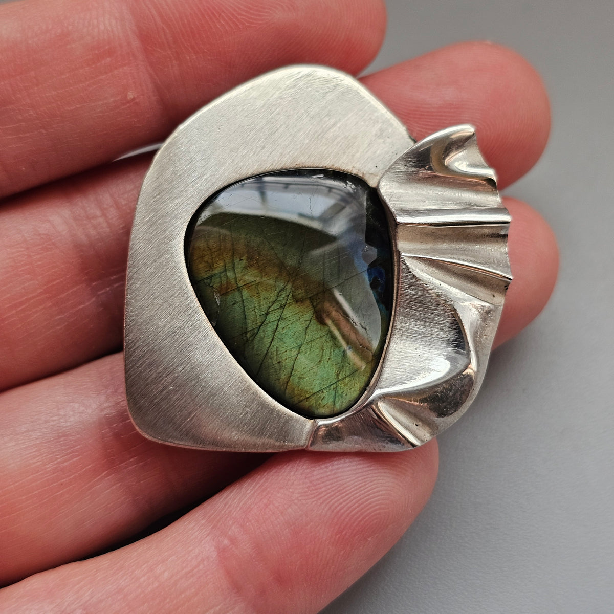 Vintage 1990s Kultacet Finnish Silver Spectrolite Avant Garde Brooch 1992