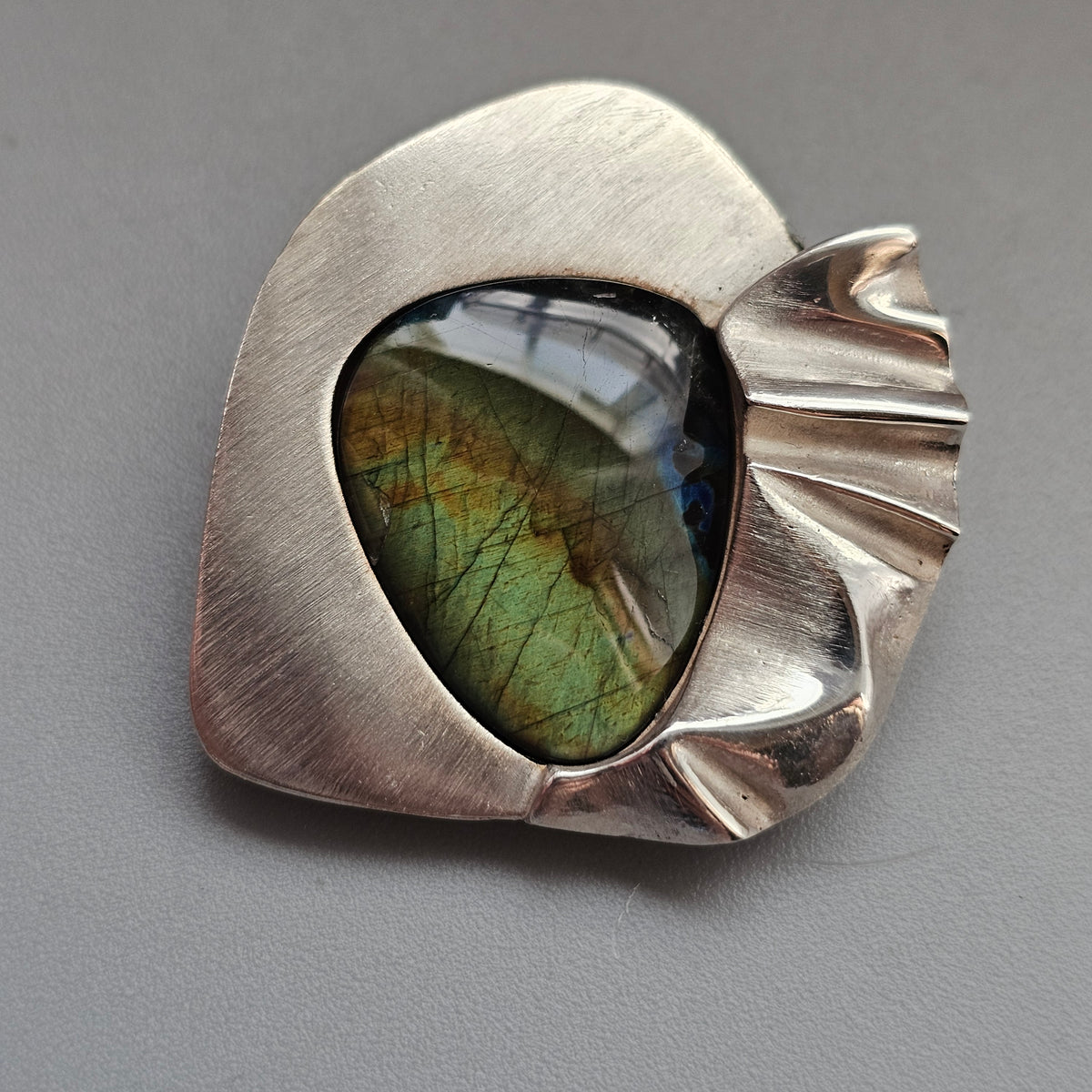 Vintage 1990s Kultacet Finnish Silver Spectrolite Avant Garde Brooch 1992
