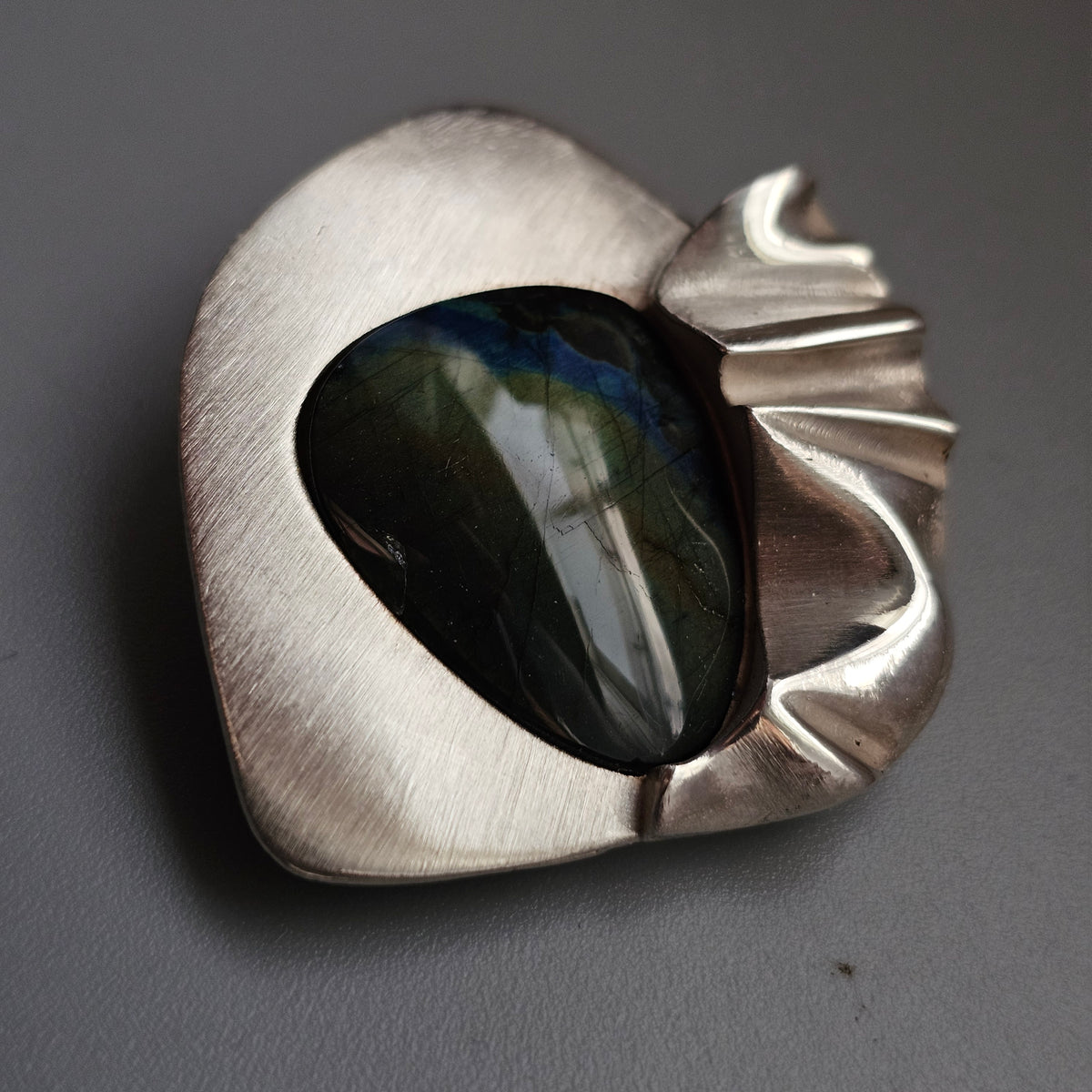 Vintage 1990s Kultacet Finnish Silver Spectrolite Avant Garde Brooch 1992