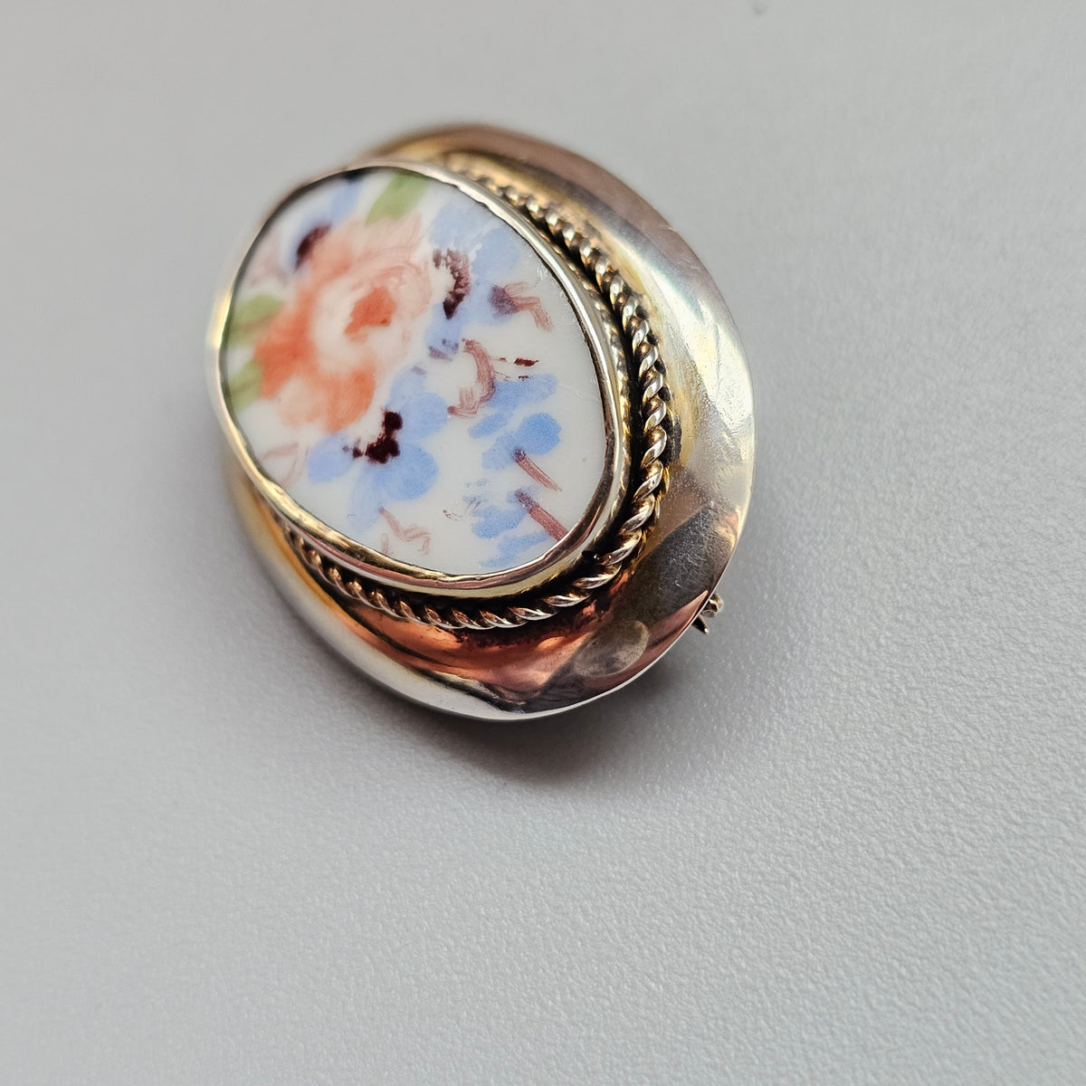 Small Vintage Oval 1940s Finnish Gilt Silver Porcelain Floral Brooch 1948