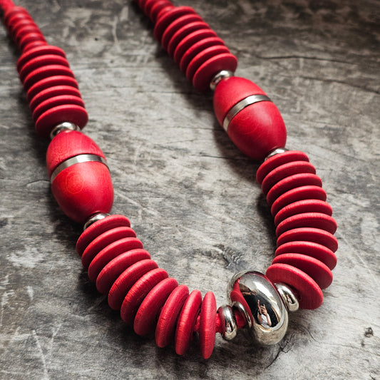 Vintage 1980s 1990s Aarikka Finland Karoliina Red Wooden Necklace