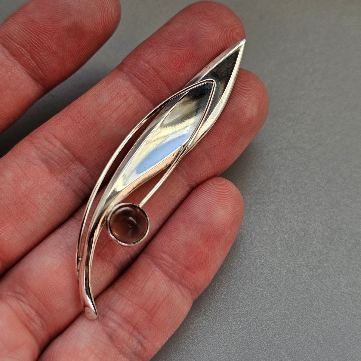 Smaller Finnish 1960s Modernist Silver Smoky Quartz Flower Brooch by Elis Kauppi Kupittaan Kulta 1960