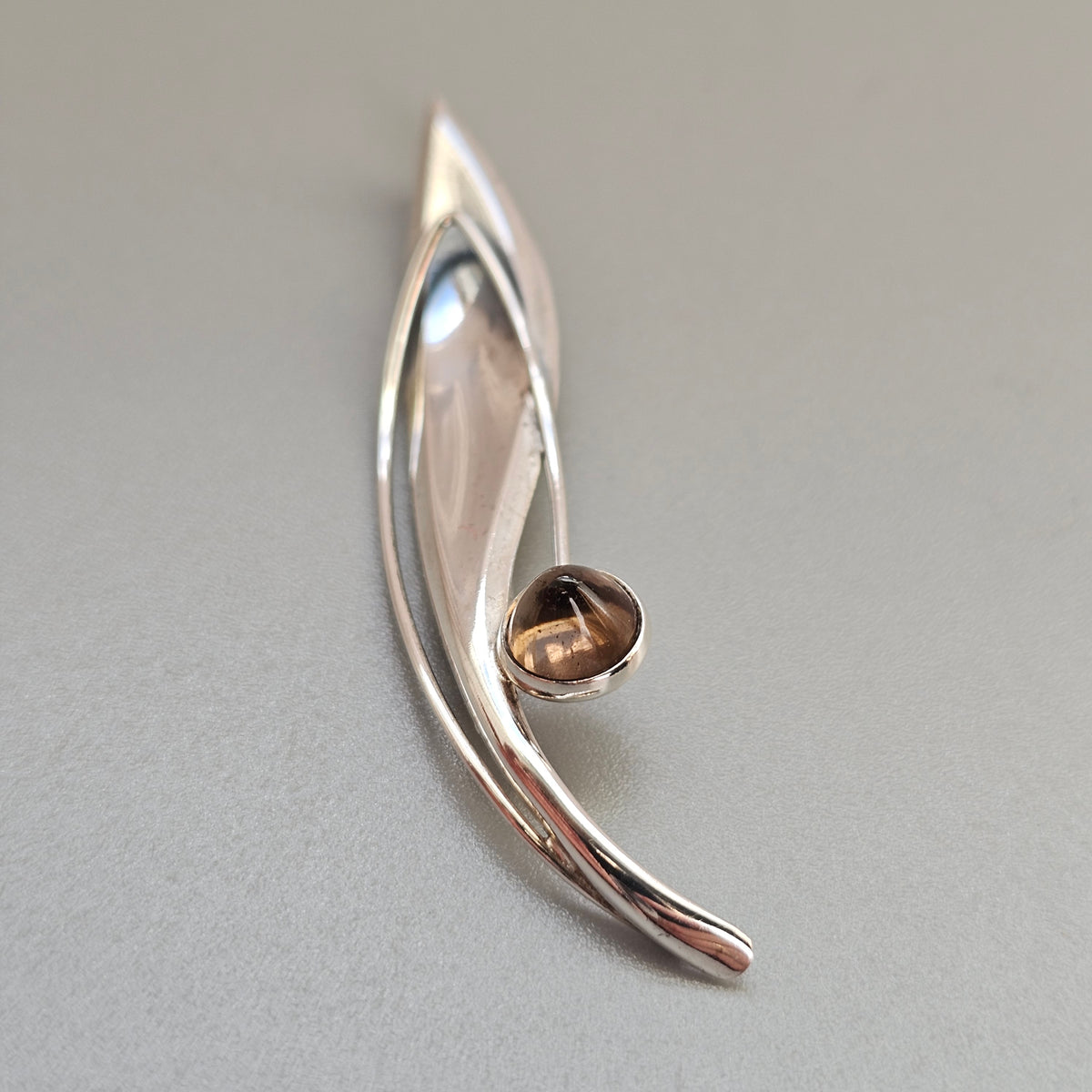 Smaller Finnish 1960s Modernist Silver Smoky Quartz Flower Brooch by Elis Kauppi Kupittaan Kulta 1960