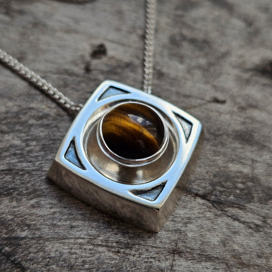 Vintage 1960s 1970s Martti Viikinniemi Finnish Silver Tiger's Eye Necklace