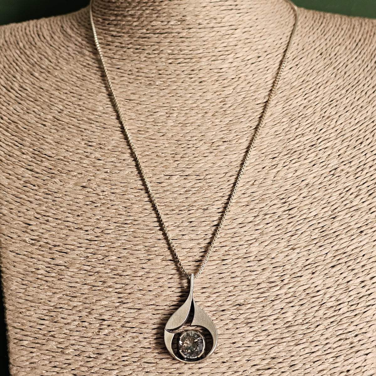 Vintage 1970s Karl Laine Finnish Sterling Silver Rock Crystal Necklace