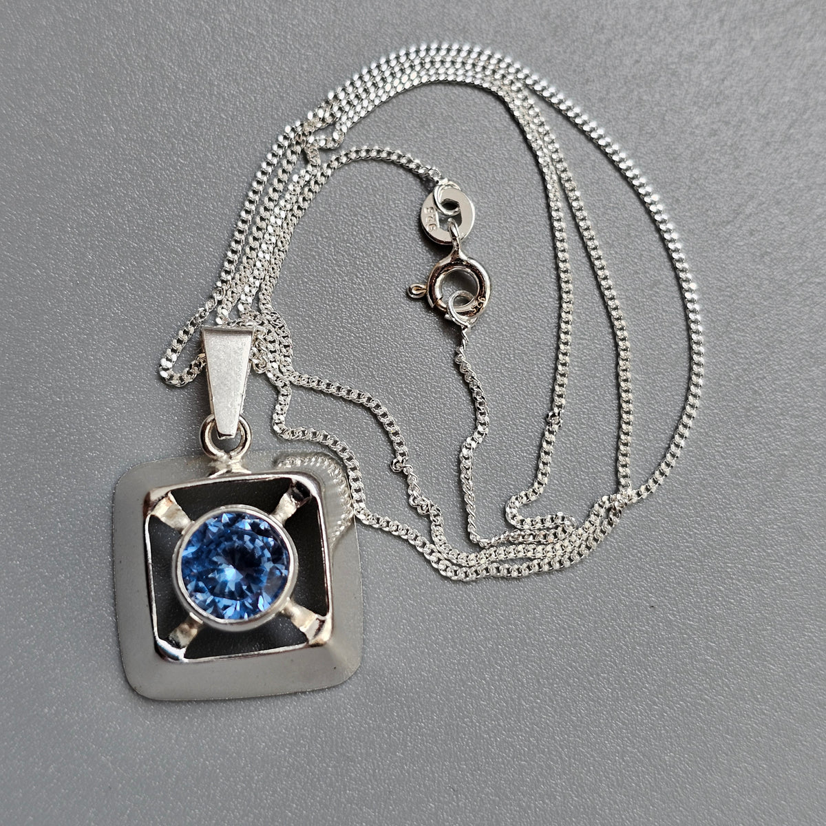 Vintage Finnish Sterling Silver Synthetic Blue Spinel Modernist Necklace