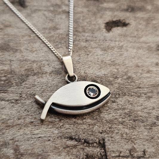 Vintage Finnish Sterling Silver Fish Rock Crystal Necklace