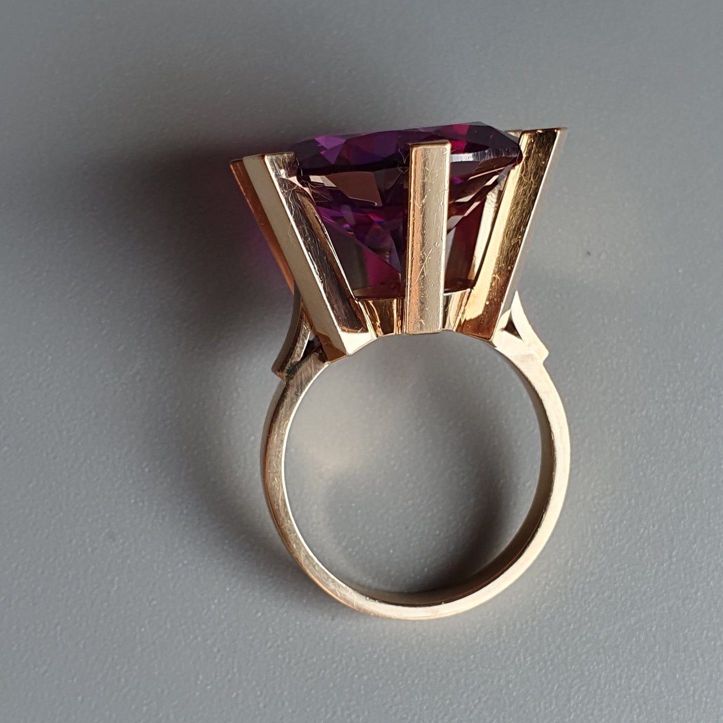Vintage Danish Modernist 14ct & Lab-Created Alexandrite Ring by Erik S. Cohn-Pålsson - Copenhagen