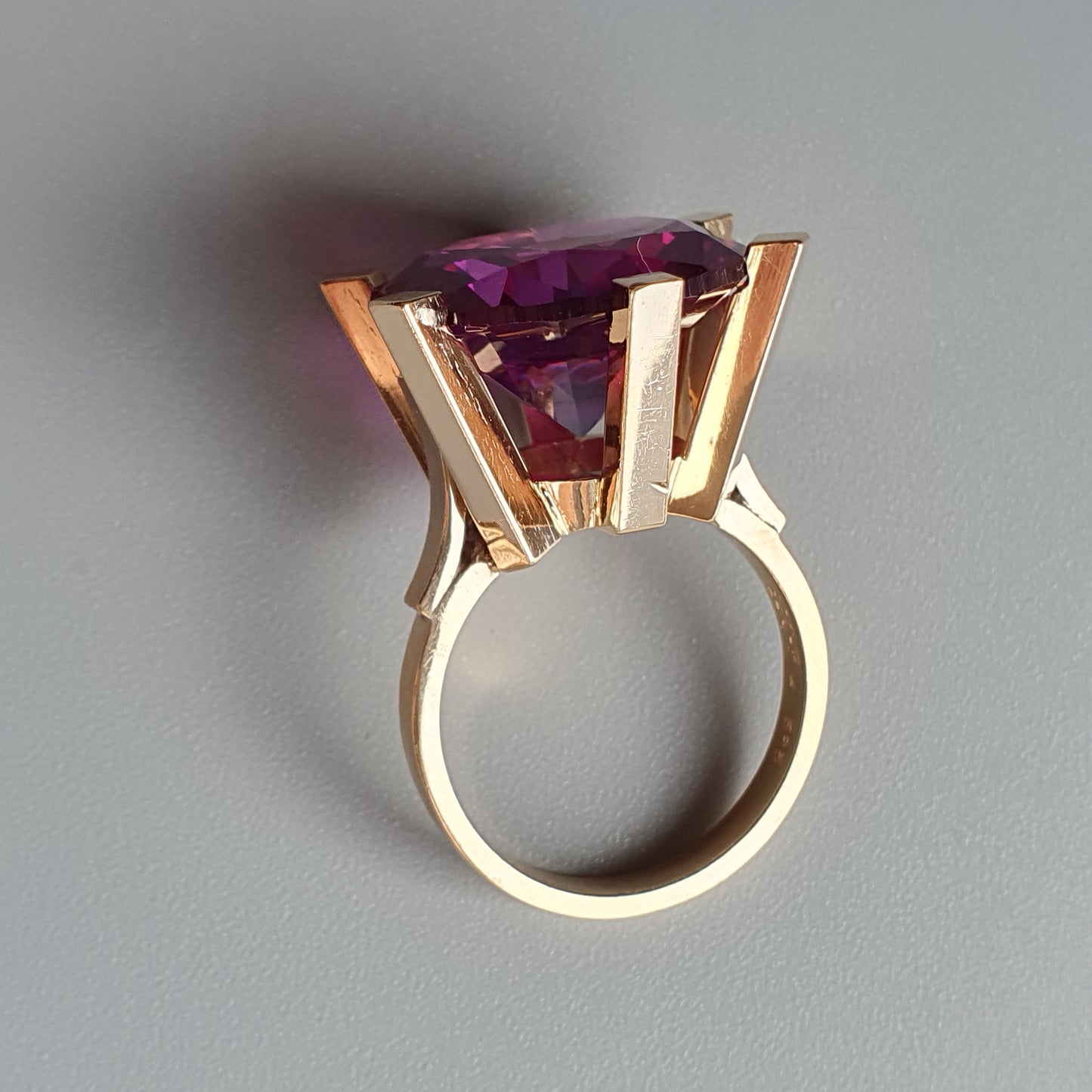 Vintage Danish Modernist 14ct & Lab-Created Alexandrite Ring by Erik S. Cohn-Pålsson - Copenhagen