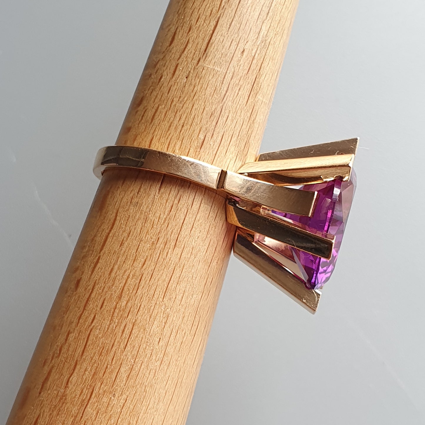 Vintage Danish Modernist 14ct & Lab-Created Alexandrite Ring by Erik S. Cohn-Pålsson - Copenhagen