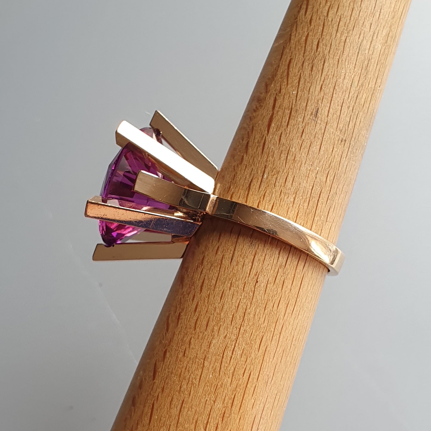 Vintage Danish Modernist 14ct & Lab-Created Alexandrite Ring by Erik S. Cohn-Pålsson - Copenhagen